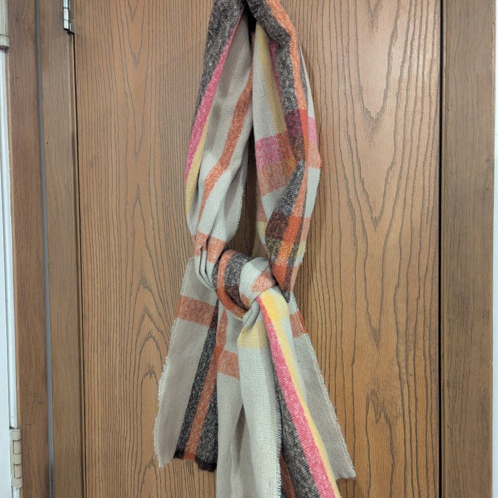Vince Camuto Plaid Check Winter Scarf Soft Cozy Warm-OS